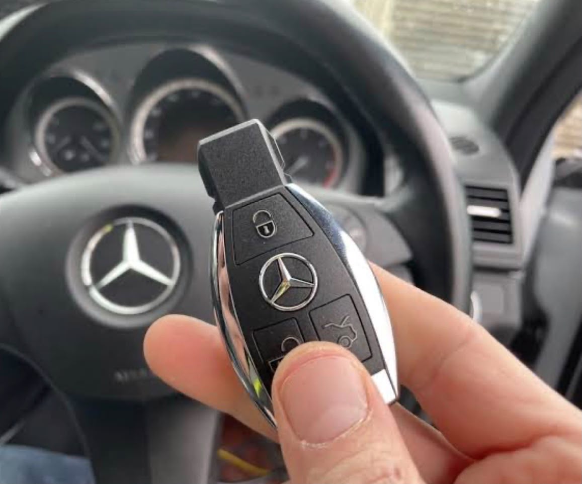 Mercedes Chrome Star Emblem Key Back
